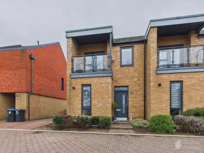 3 Bedroom Semi Detached House For Sale In Bunting Street, Newhall, Harlow, CM17