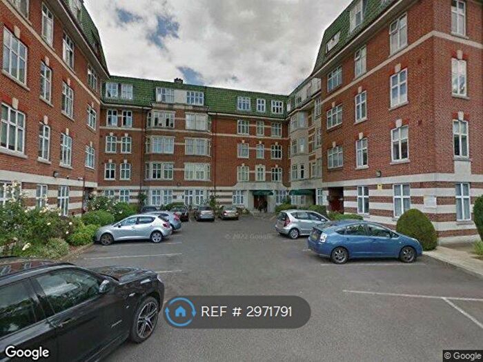 3 Bedroom Flat To Rent In Haven Green Court, London, W5