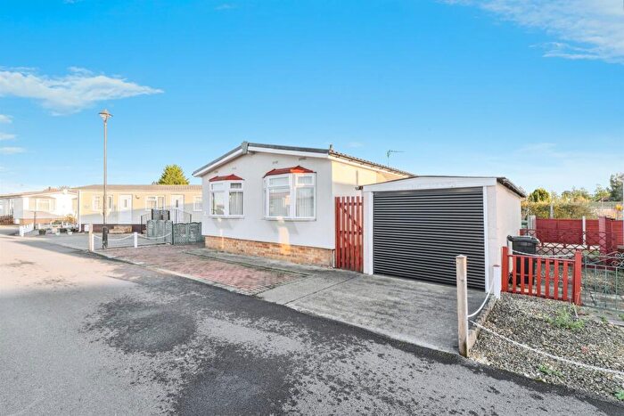 1 Bedroom Park Home For Sale In Avonsmere Residential Park, Stoke Gifford, Bristol, BS34