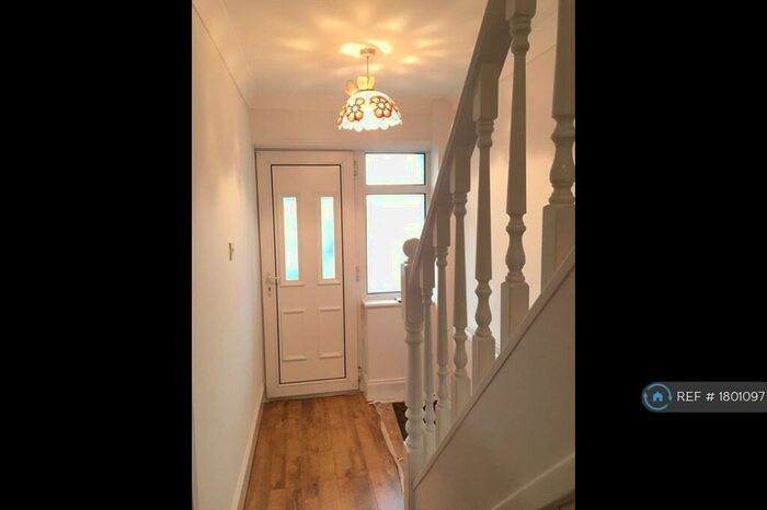 3 Bedroom Terraced House To Rent In Garland Road, Plumstead, SE18