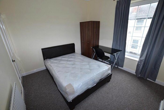 2 Bedroom House To Rent In Student Property -, DE22