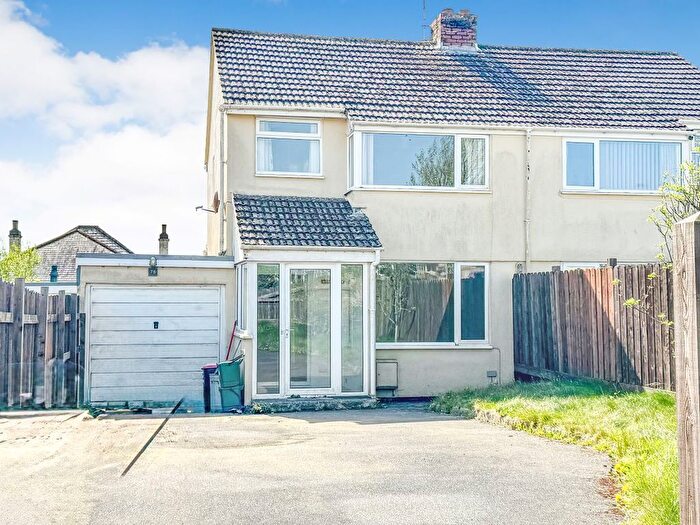 3 Bedroom Semi Detached House For Sale In Queens Crescent, Bodmin, Cornwall, PL31
