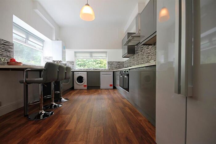 6 Bedroom Terraced House To Rent In Osborne Road, Jesmond, NE2