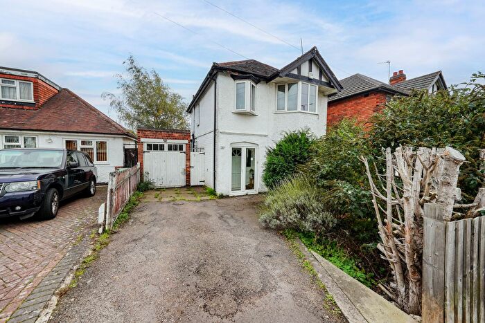 3 Bedroom Detached House For Sale In Narborough Road South, Leicester, Leicestershire, LE3