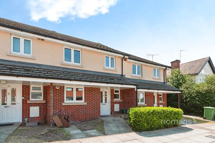 3 Bedroom Terraced House To Rent In Cromwell Road, Camberley, GU15