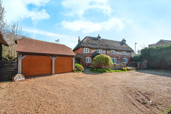 4 Bedroom Detached House For Sale In Beach Road, Hayling Island, PO11