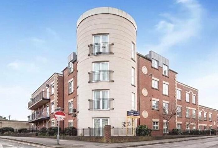 2 Bedroom Flat To Rent In Compass House, Reading, RG1