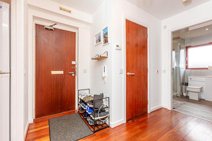 1 Bedroom Flat For Sale In Maryhill Road, St Georges Cross, G20