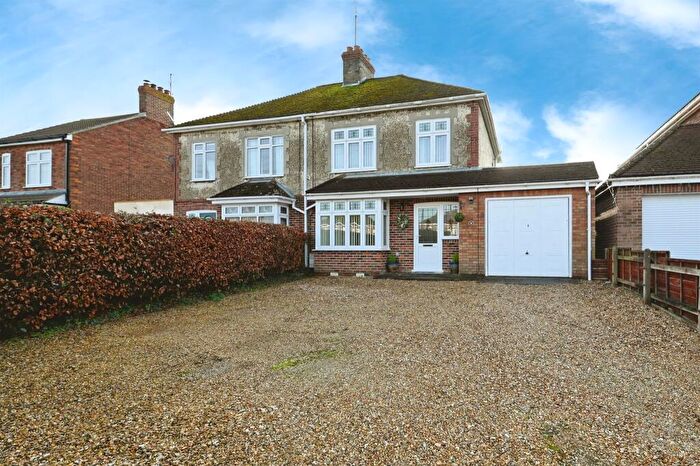 3 Bedroom Semi Detached House For Sale In St. Peters Road, West Lynn, King's Lynn, PE34