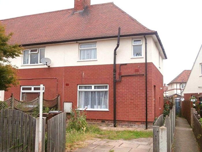 3 Bedroom Semi-Detached House For Sale In Grindon Crescent, Nottingham, Nottinghamshire, NG6