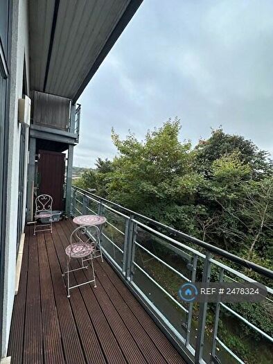 2 Bedroom Flat To Rent In Fieldfare Lane, Greenhithe, DA9