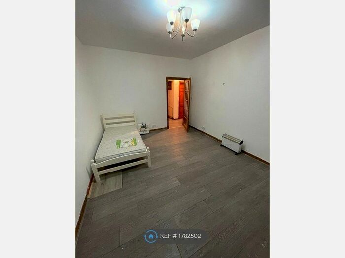 2 Bedroom Flat To Rent In James Street, Ayr, KA8