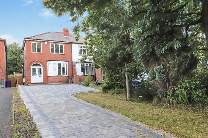 3 Bedroom Semi-Detached House To Rent In Rookery Road, Wolverhampton, WV4