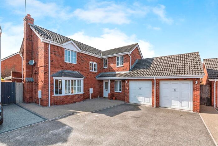 4 Bedroom Detached House For Sale In Lancaster Road, Coddington, Newark, NG24