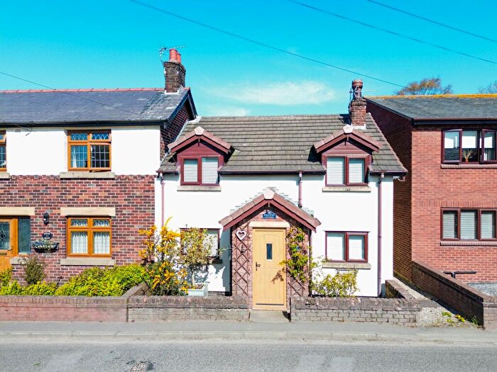 3 Bedroom End Of Terrace House For Sale In Gorse Lane, Tarleton, PR4