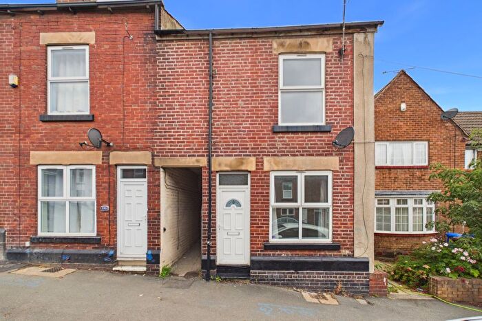 2 Bedroom End Terrace House For Sale In Woodseats Road, Sheffield, S8