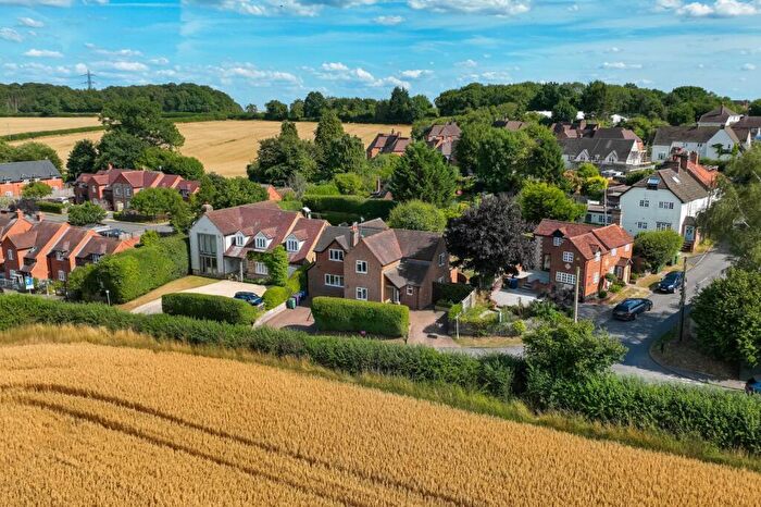 4 Bedroom Detached House For Sale In Whielden Lane, Winchmore Hill, Amersham, Buckinghamshire, HP7
