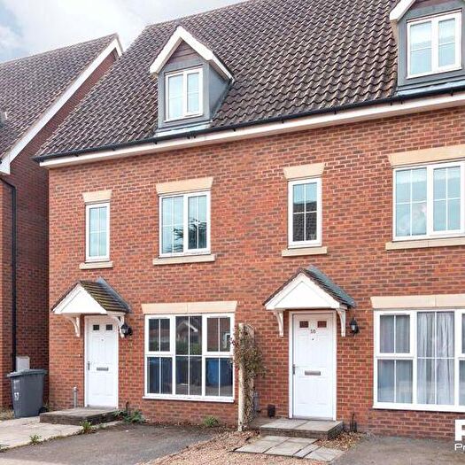 4 Bedroom Terraced House To Rent In Whistlefish Court, Norwich, NR5