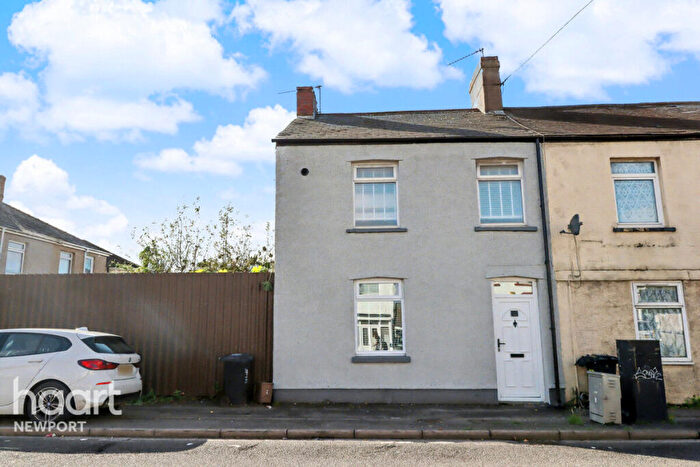 3 Bedroom End Of Terrace House For Sale In Somerton Road, Newport, NP19