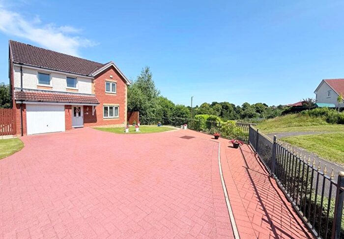4 Bedroom Detached House For Sale In Jenkinson Drive, Redding, FK2