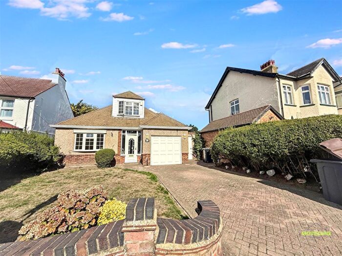 3 Bedroom Detached House To Rent In St. Johns Road, Petts Wood, BR5