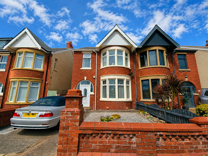 3 Bedroom Semi Detached House For Sale In Lowther Avenue, Bispham, FY2