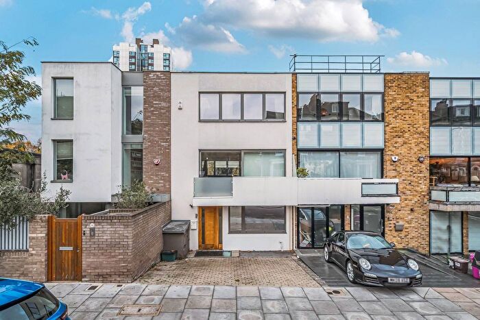 5 Bedroom Property To Rent In King Henrys Road, Primrose Hill, London, NW3