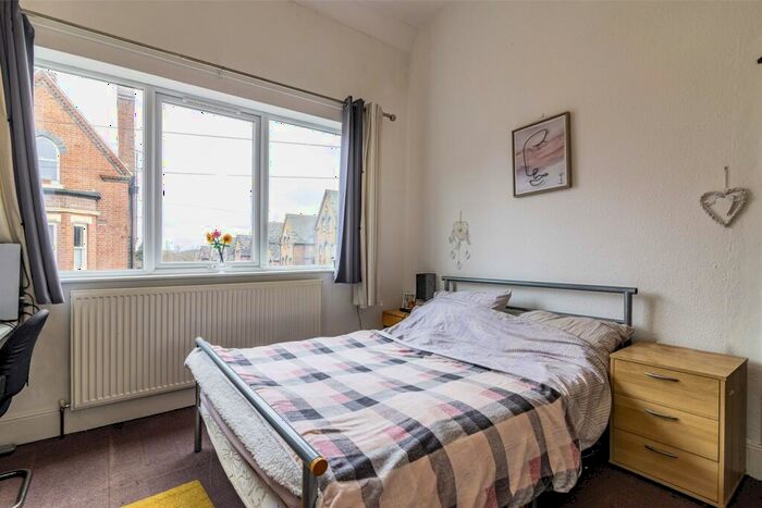 1 Bedroom Semi-Detached House To Rent In Burns Avenue, NG7