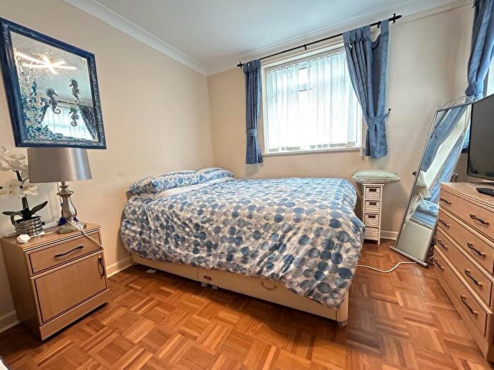 3 Bedroom Flat To Rent In Warren Edge Road, Bournemouth, BH6