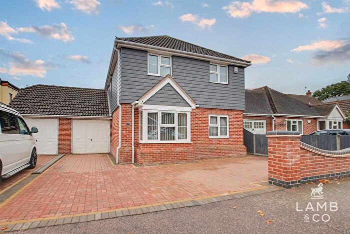 4 Bedroom Detached House For Sale In D'arcy Road, St. Osyth, Clacton-On-Sea, CO16