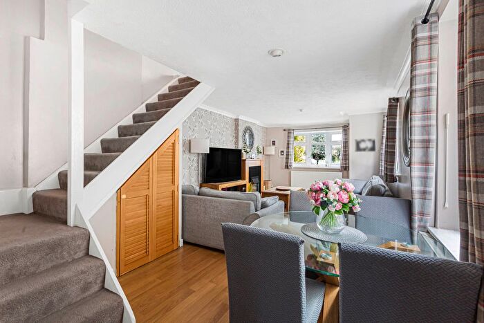 2 Bedroom Semi-Detached House For Sale In Pond Road, Egham, Surrey, TW20