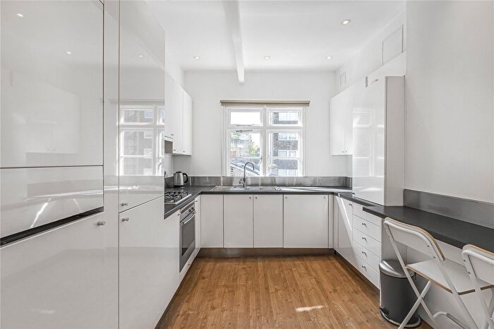 1 Bedroom Flat For Sale In Frederic Mews, London, SW1X