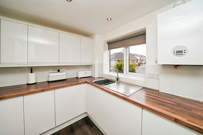 2 Bedroom Flat For Sale In Dunlins Court, Wallasey, CH45