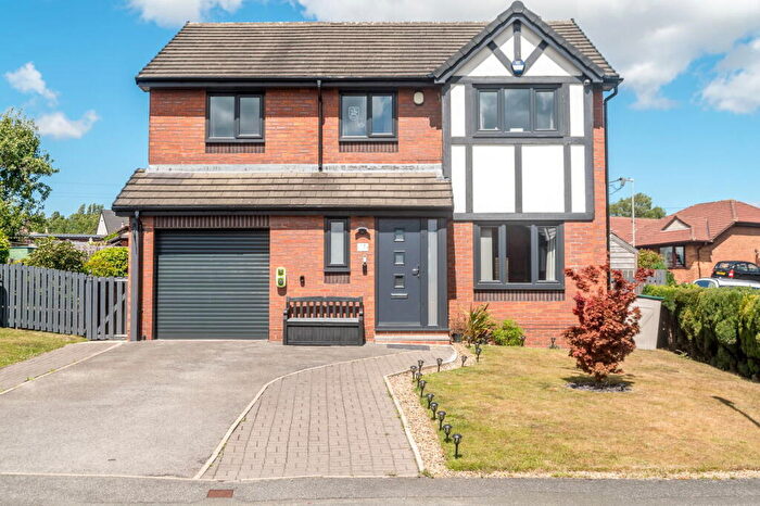 4 Bedroom Detached House For Sale In Sorbus Way, Lepton, Huddersfield, HD8
