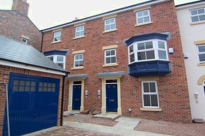 5 Bedroom Terraced House To Rent In Kirkwood Drive, Durham, DH1