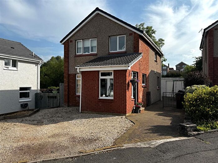 3 Bedroom Detached House For Sale In Sanquhar Gardens, Blantyre, Glasgow, G72