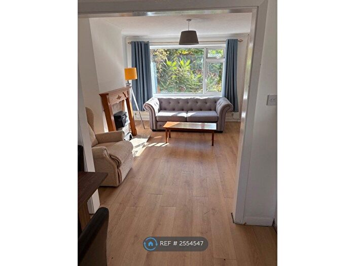 3 Bedroom Semi-Detached House To Rent In Loughborough, Loughborough, LE11