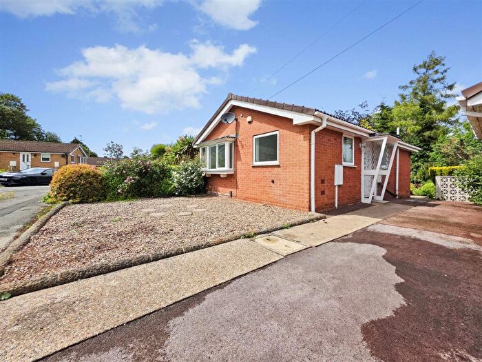 2 Bedroom Detached Bungalow For Sale In Russet Avenue, Carlton, Nottingham, NG4
