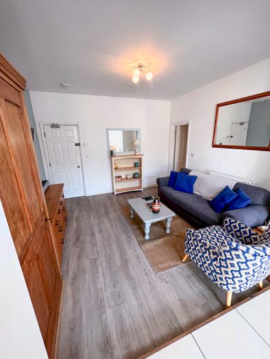 2 Bedroom Serviced Apartments To Rent In Upper Station Road, Bristol, BS16