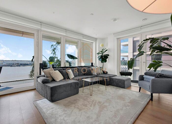 3 Bedroom Flat For Sale In Carrick House, Royal Victoria, E16