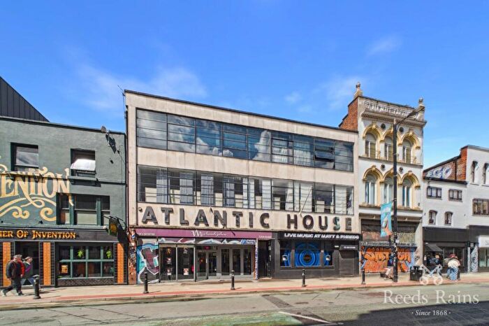 1 Bedroom Apartment For Sale In Oldham Street, Manchester, M4