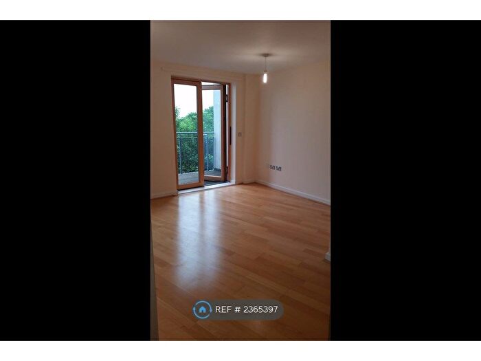 1 Bedroom Flat To Rent In Nebula Court, Plaistow, E13