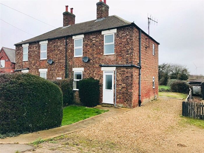 3 Bedroom Semi-Detached House For Sale In Main Road, Deeping St. Nicholas, Spalding, PE11