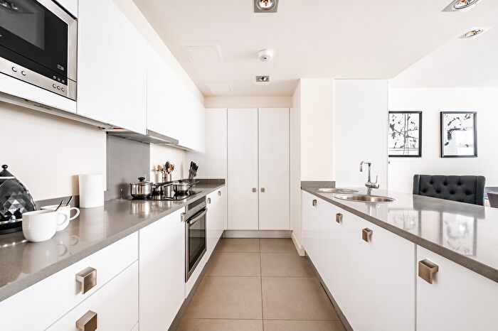 2 Bedroom Flat To Rent In Fulham Road, London, SW3