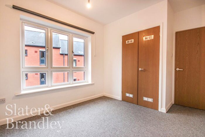 1 Bedroom Flat To Rent In Chardlace Walk, Nottingham, NG1