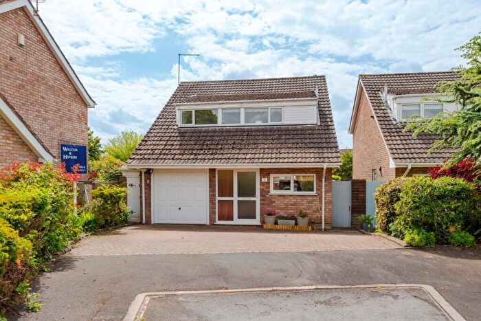 3 Bedroom Detached House For Sale In Harborough Walk, Pedmore, Stourbridge, DY9