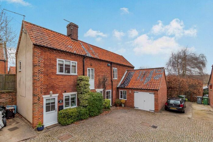 3 Bedroom Detached House For Sale In South Walsham Road, Panxworth, Norwich, NR13