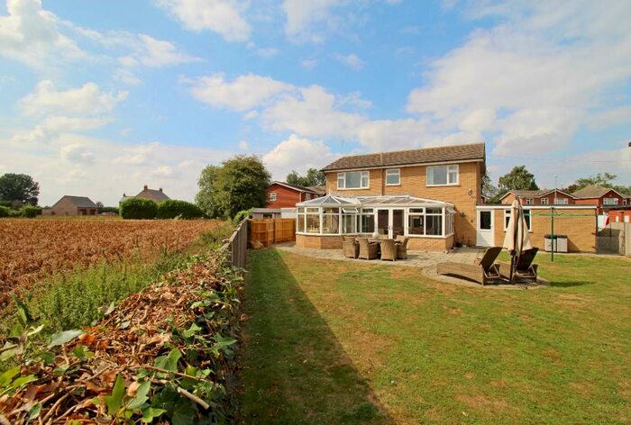 4 Bedroom Detached House For Sale In Ashby Gardens, Moulton, Spalding, PE12