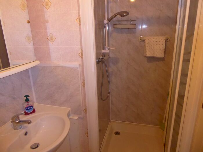 2 Bedroom Mobile/park Home For Sale In Mill Farm Park, Pagham, Bognor Regis, West Sussex, PO21