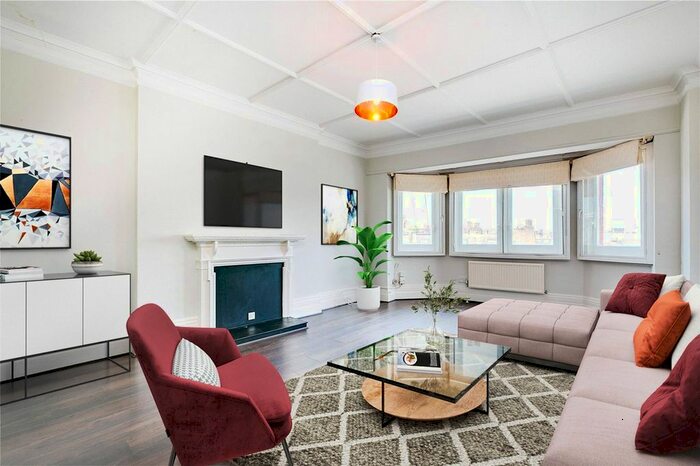 3 Bedroom Flat To Rent In Old Brompton Road, South Kensington, SW7